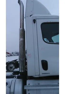 FREIGHTLINER CASCADIA 113 CAB EXTENSION