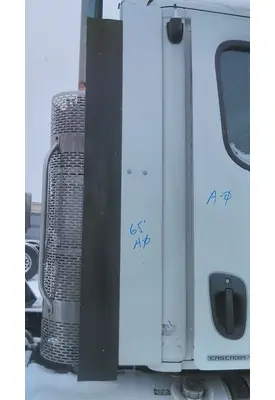 FREIGHTLINER CASCADIA 113 CAB EXTENSION