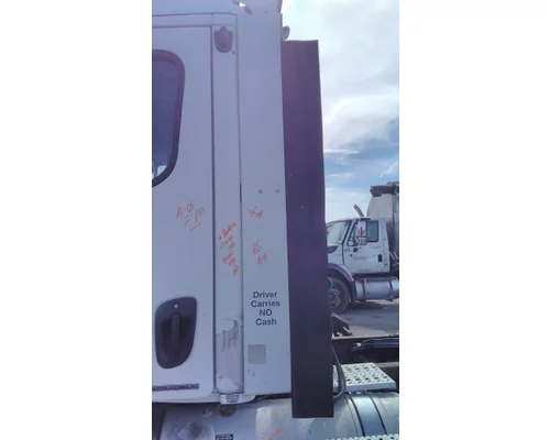 FREIGHTLINER CASCADIA 113 CAB EXTENSION