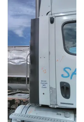 FREIGHTLINER CASCADIA 113 CAB EXTENSION