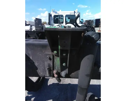FREIGHTLINER CASCADIA 113 CAB MOUNT,BRACKET