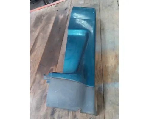 FREIGHTLINER CASCADIA 113 CAB SKIRTSIDE FAIRING