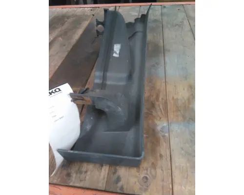 FREIGHTLINER CASCADIA 113 CAB SKIRTSIDE FAIRING