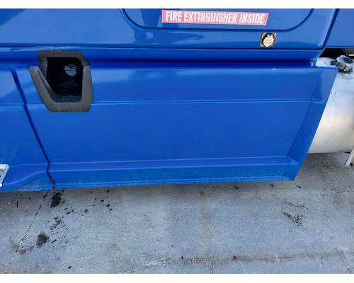 FREIGHTLINER CASCADIA 113 CAB SKIRTSIDE FAIRING