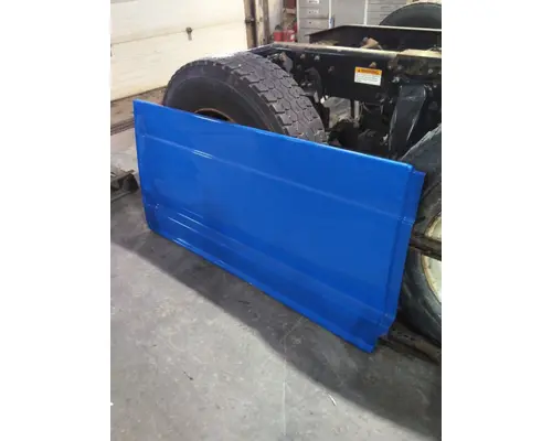 FREIGHTLINER CASCADIA 113 CAB SKIRTSIDE FAIRING