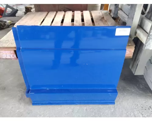FREIGHTLINER CASCADIA 113 CAB SKIRTSIDE FAIRING