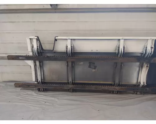 FREIGHTLINER CASCADIA 113 CAB SKIRTSIDE FAIRING