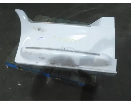FREIGHTLINER CASCADIA 113 CAB SKIRTSIDE FAIRING