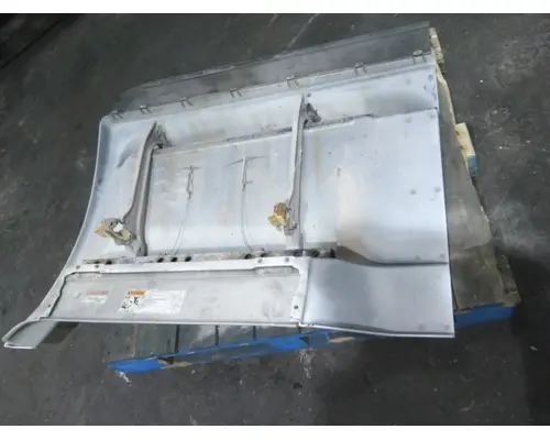 FREIGHTLINER CASCADIA 113 CAB SKIRTSIDE FAIRING