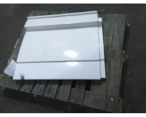 FREIGHTLINER CASCADIA 113 CAB SKIRTSIDE FAIRING