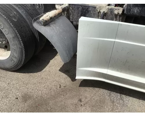 FREIGHTLINER CASCADIA 113 CAB SKIRTSIDE FAIRING