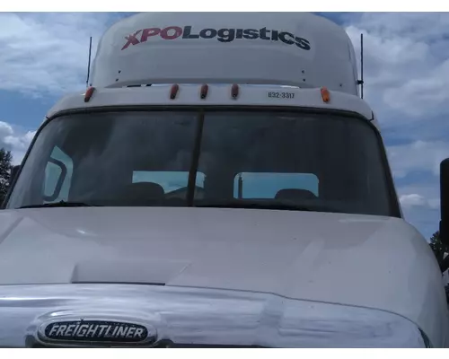 FREIGHTLINER CASCADIA 113 CAB