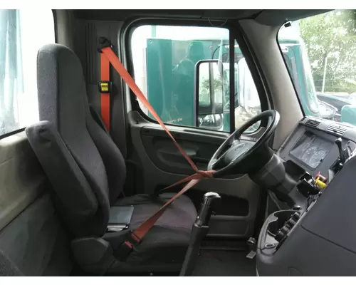 FREIGHTLINER CASCADIA 113 CAB