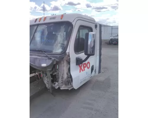 FREIGHTLINER CASCADIA 113 CAB