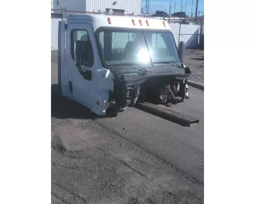 FREIGHTLINER CASCADIA 113 CAB