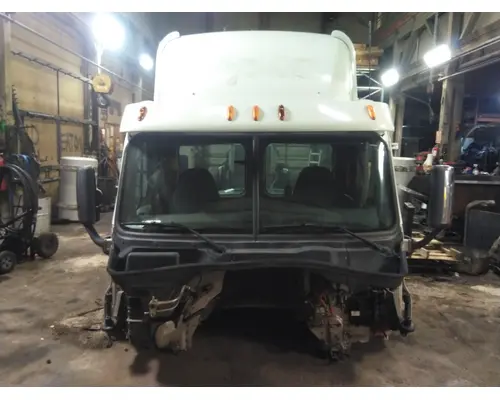 FREIGHTLINER CASCADIA 113 CAB