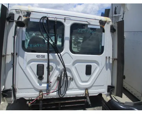 FREIGHTLINER CASCADIA 113 CAB