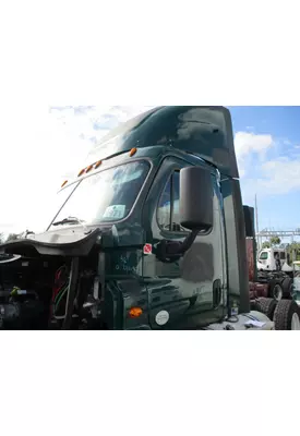 FREIGHTLINER CASCADIA 113 CAB