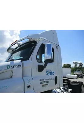 FREIGHTLINER CASCADIA 113 CAB