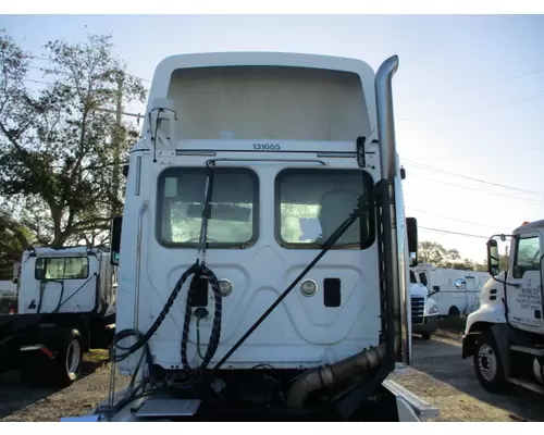 FREIGHTLINER CASCADIA 113 CAB