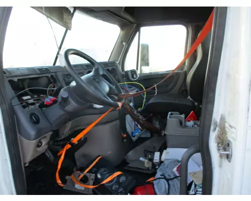 FREIGHTLINER CASCADIA 113 CAB