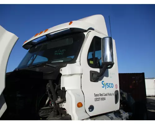 FREIGHTLINER CASCADIA 113 CAB