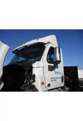 FREIGHTLINER CASCADIA 113 CAB