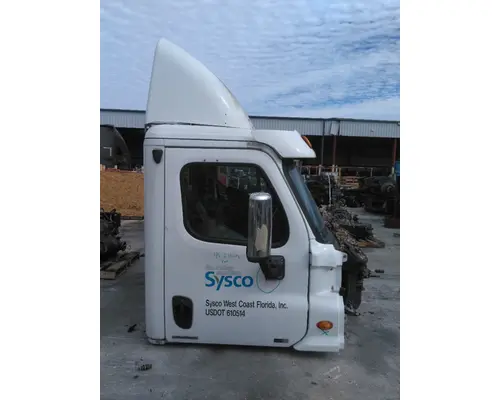FREIGHTLINER CASCADIA 113 CAB