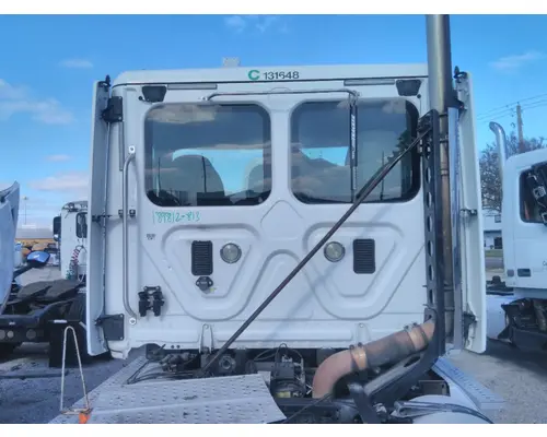 FREIGHTLINER CASCADIA 113 CAB