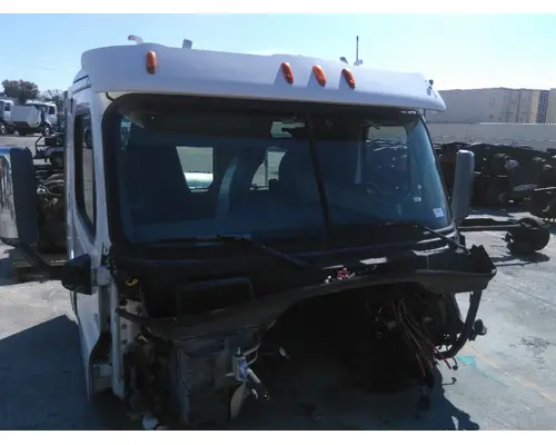 FREIGHTLINER CASCADIA 113 CAB