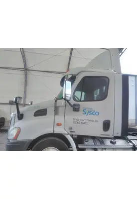 FREIGHTLINER CASCADIA 113 CAB