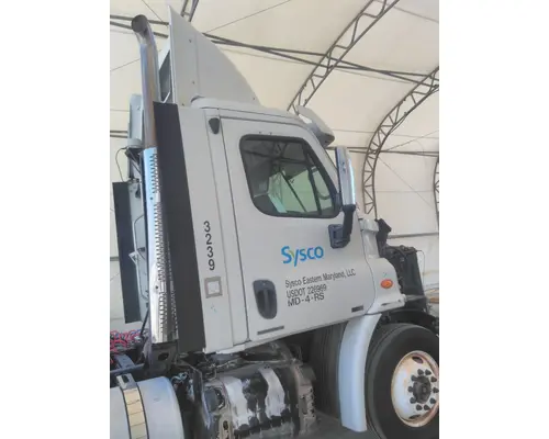 FREIGHTLINER CASCADIA 113 CAB