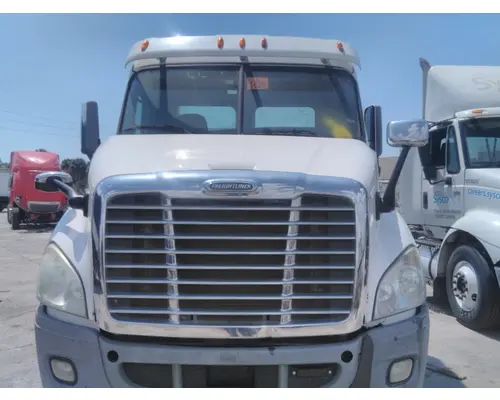 FREIGHTLINER CASCADIA 113 CAB