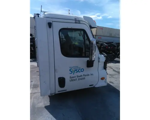 FREIGHTLINER CASCADIA 113 CAB