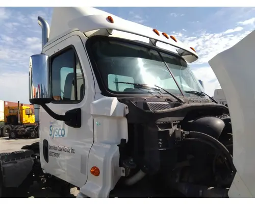 FREIGHTLINER CASCADIA 113 CAB