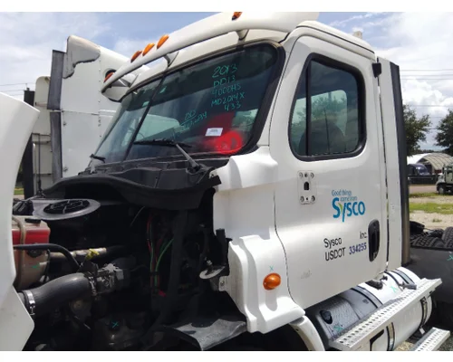 FREIGHTLINER CASCADIA 113 CAB