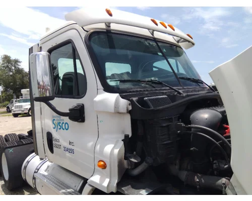 FREIGHTLINER CASCADIA 113 CAB