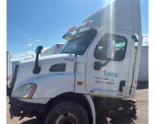 FREIGHTLINER CASCADIA 113 CAB