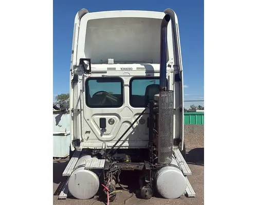 FREIGHTLINER CASCADIA 113 CAB