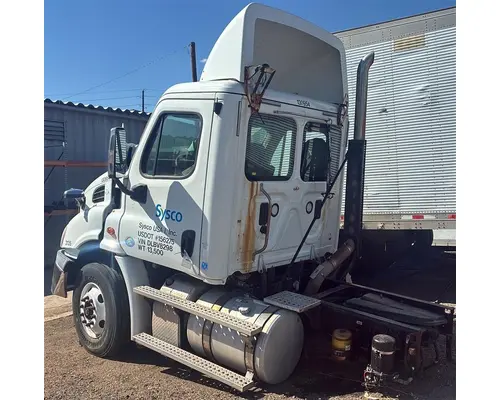 FREIGHTLINER CASCADIA 113 CAB
