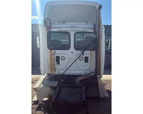 FREIGHTLINER CASCADIA 113 CAB
