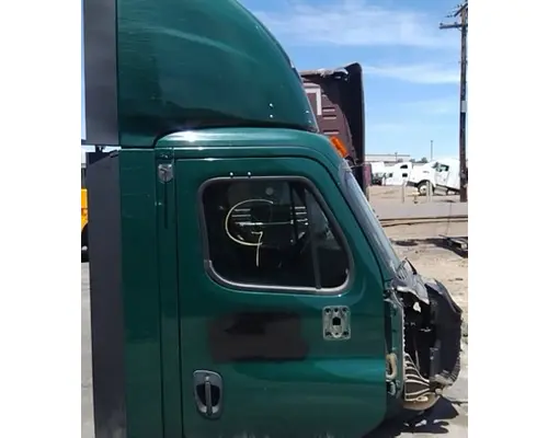 FREIGHTLINER CASCADIA 113 CAB