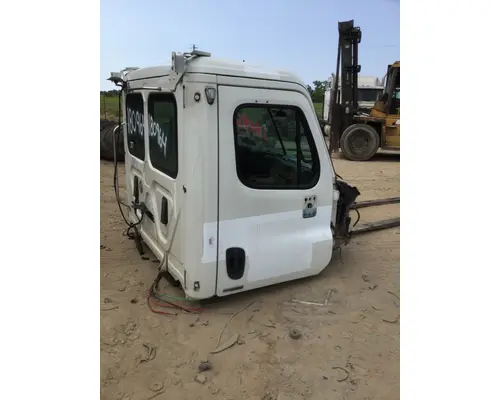 FREIGHTLINER CASCADIA 113 CAB