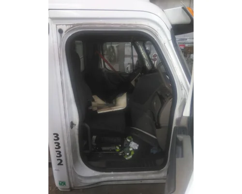 FREIGHTLINER CASCADIA 113 CAB