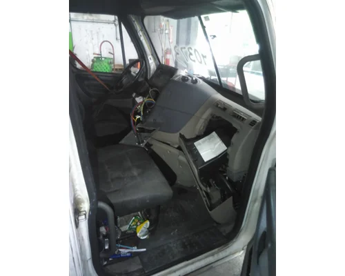 FREIGHTLINER CASCADIA 113 CAB