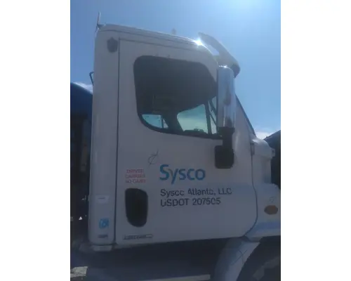 FREIGHTLINER CASCADIA 113 CAB