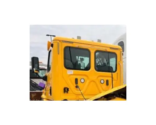 FREIGHTLINER CASCADIA 113 CAB