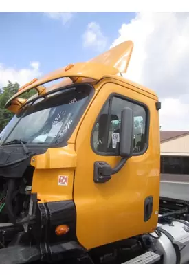 FREIGHTLINER CASCADIA 113 CAB