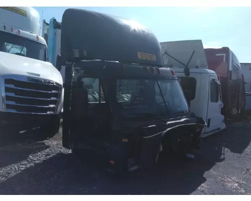 FREIGHTLINER CASCADIA 113 CAB