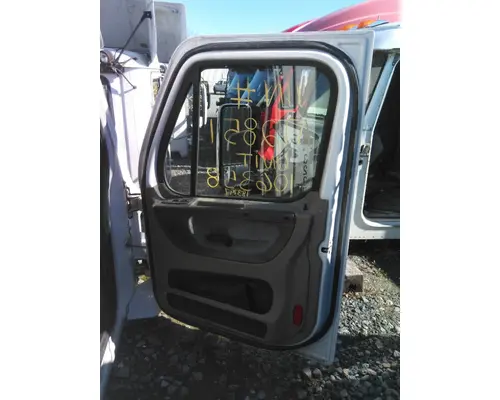 FREIGHTLINER CASCADIA 113 CAB